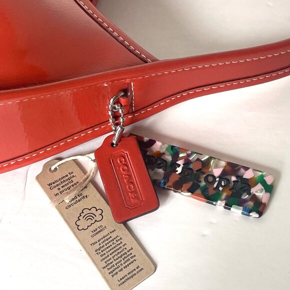 Elegant Burnt Sienna Coach Shoulder Bag - Picture 8 of 12